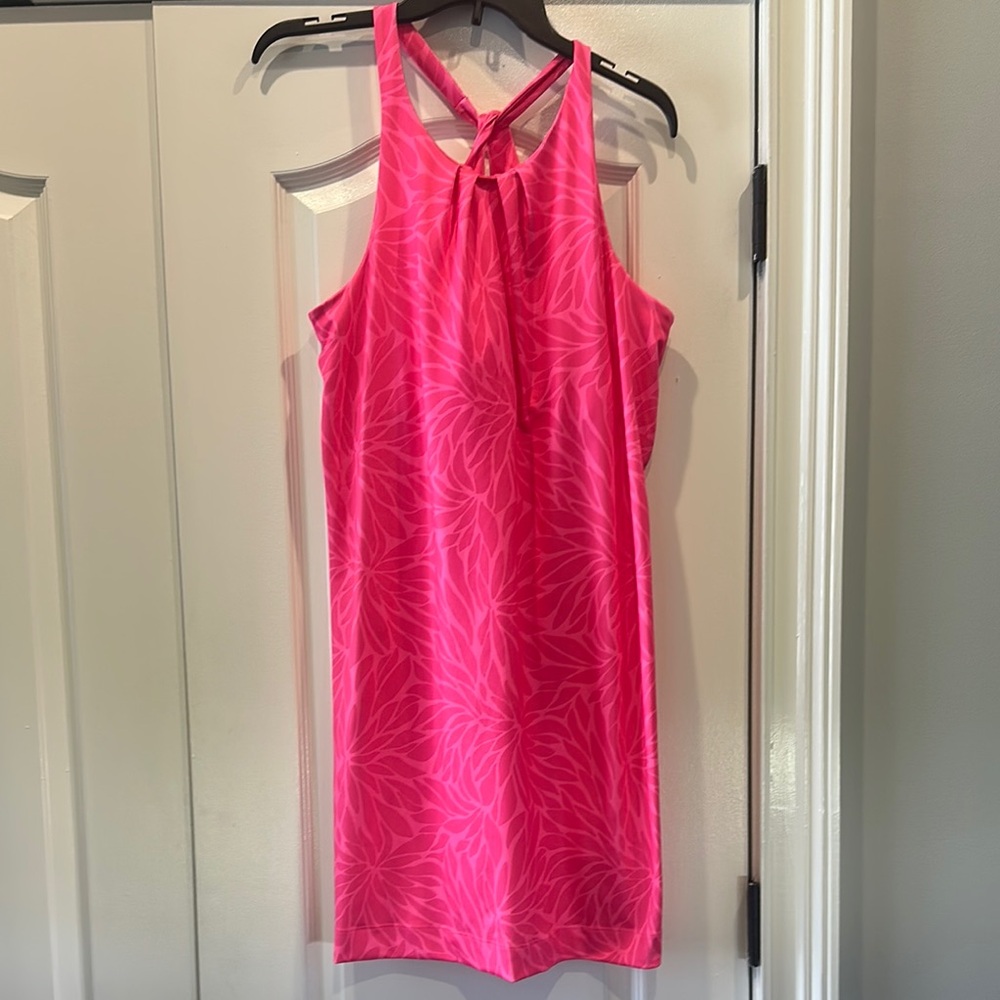 Vineyard Vines Pink Sleeveless Dress with Leaf Pattern